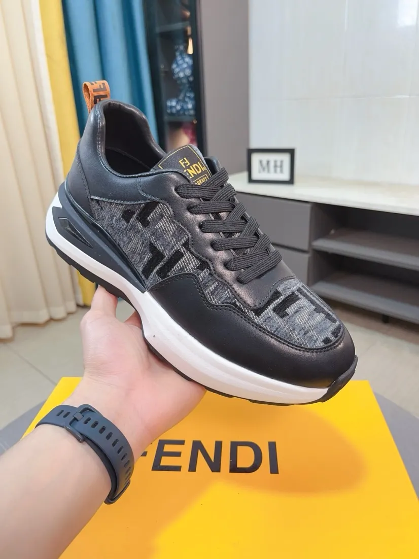Factory price 458🌹🌹[fendi] Fendi classic and comfortable men, this complex sneaker is made of soft calfskin➕genuine leather lining➕original ultra-light rubber material rough outsole. This unique light and thin style is suitable for the casual and exquisite sensibility of this season. It is comfortable and natural on the feet. It is an everyday style for casual travel in autumn and winter! 38/44